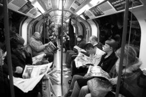 IELTS WRITING: More and more people no longer read newspapers or watch TV programs to get news. They get news about the world through the internet. Is this a positive or negative development?